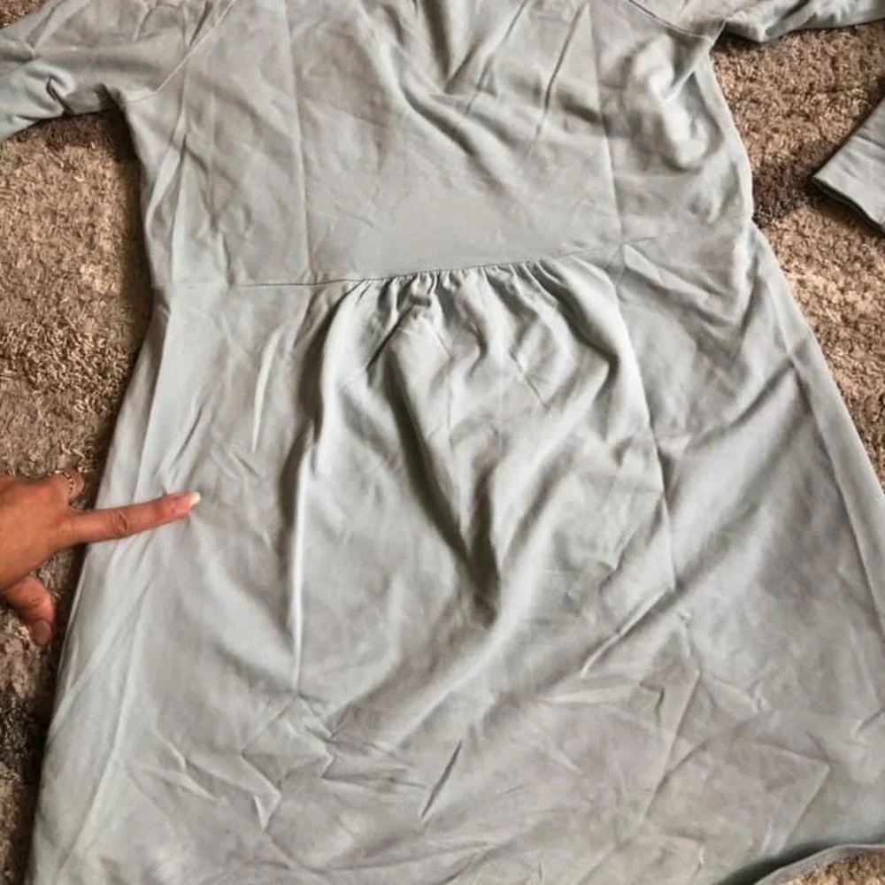 Latched Mama Petal Front Hoodie ~ Nursing / Maternity - Picture 3 of 4